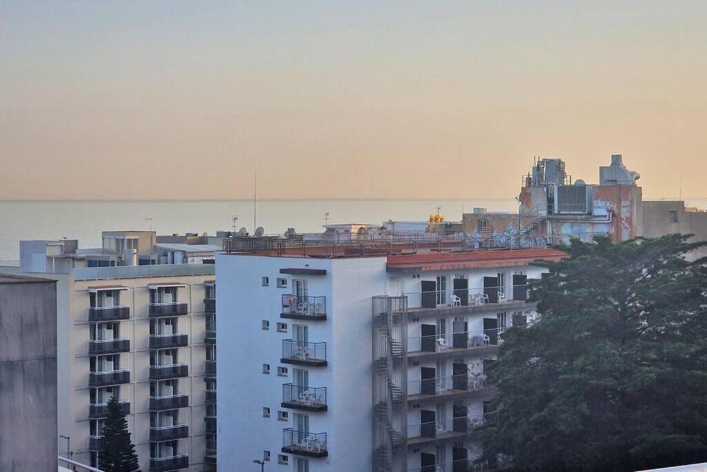 Rene Go2llolet Apartamento